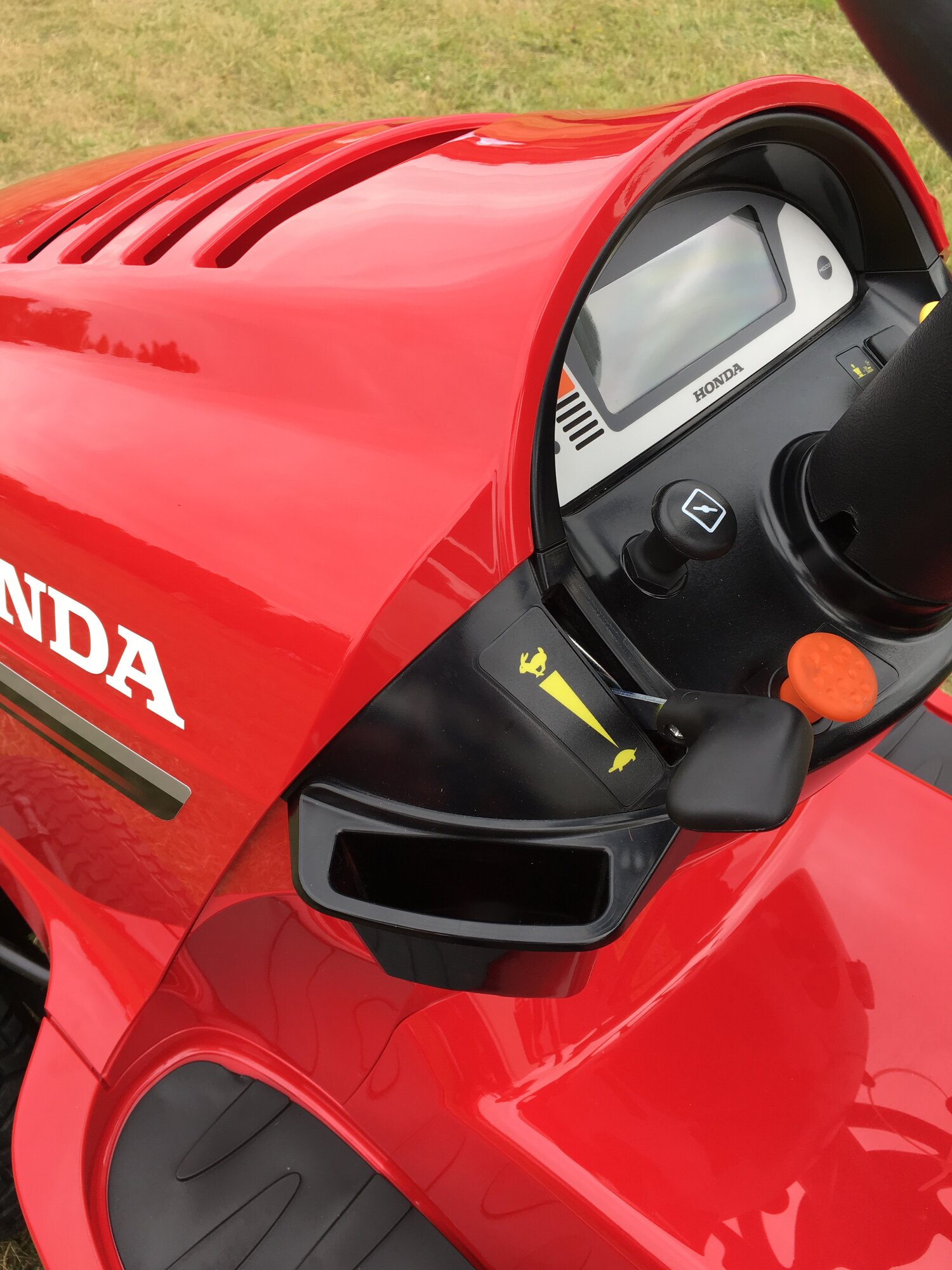 Honda Zahradní traktor HF 2417 HM — fotografie 7