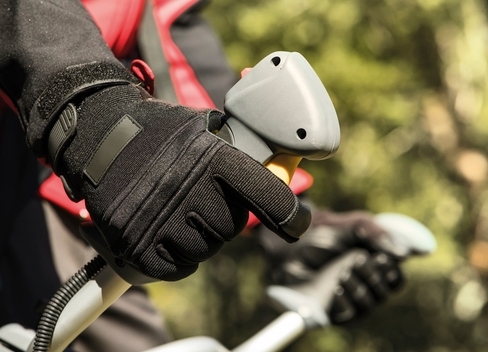 Čtyřtaktní křovinořez Honda UMK 450 X