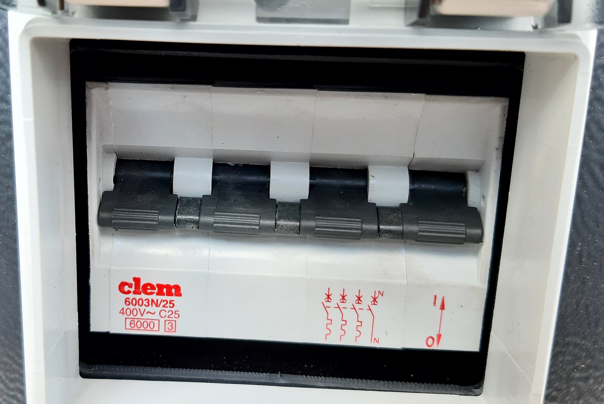 Rámová profesionální elektrocentrála TP 18 H AVR s podvozkem